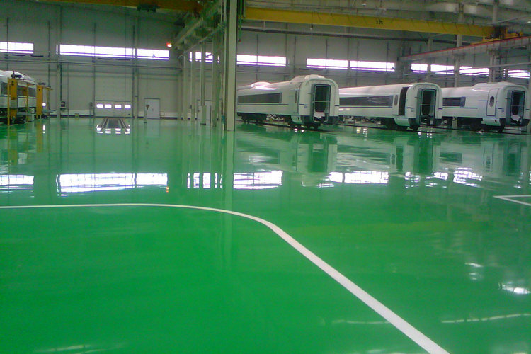 環(huán)氧地坪漆施工過程中為什么會(huì)出現(xiàn)滲色現(xiàn)象？