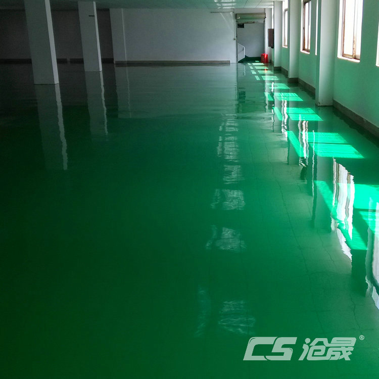滄晟地坪漆廠家是怎么處理環(huán)氧地坪出現(xiàn)裂縫問題的呢？