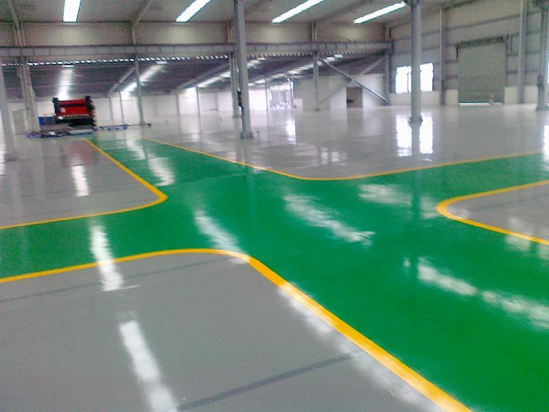 環(huán)氧地坪漆,滄晟地坪漆廠家解析環(huán)氧地坪養(yǎng)護有哪些方法使地面常如新？