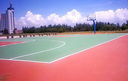 環(huán)氧地坪施工公司講下什么地坪漆適合球場施工？