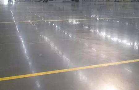 耐磨地坪在施工時(shí)有哪些事項(xiàng)是要注意的？