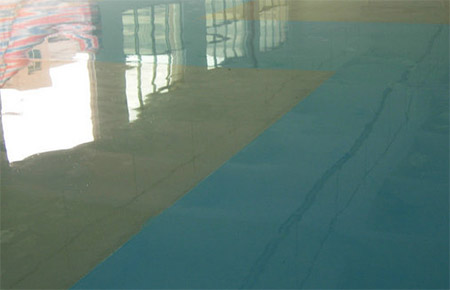 環(huán)氧地坪漆滾涂有什么缺點(diǎn)？底漆使用量受什么影響？